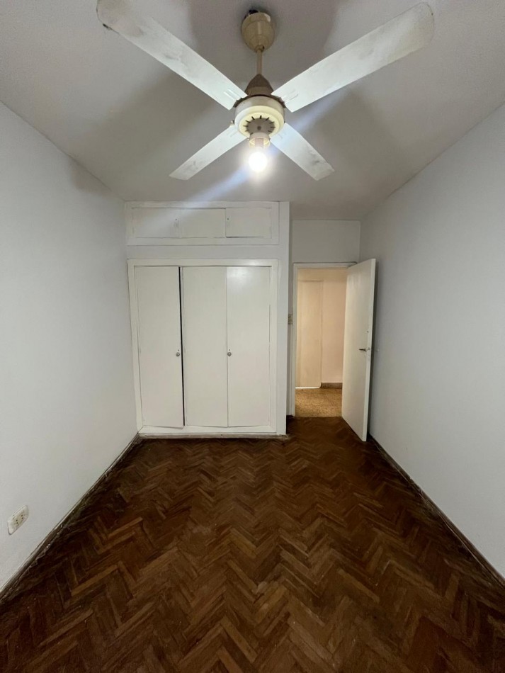 CASA AMPLIA B° COFICO - 4 DORMITORIOS - 2 BAÑOS - COCHERA - EN VENTA