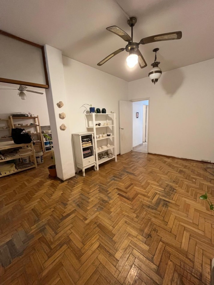 CASA AMPLIA B° COFICO - 4 DORMITORIOS - 2 BAÑOS - COCHERA - EN VENTA