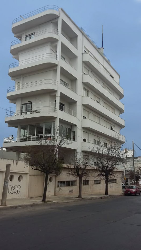 EXCLUSIVO DEPARTAMENTO EDIFICIO ROGGIO - B° COFICO - 5 DORMITORIOS - 4 BAÑOS - COCHERA