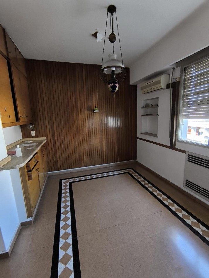 EXCLUSIVO DEPARTAMENTO EDIFICIO ROGGIO - B° COFICO - 5 DORMITORIOS - 4 BAÑOS - COCHERA