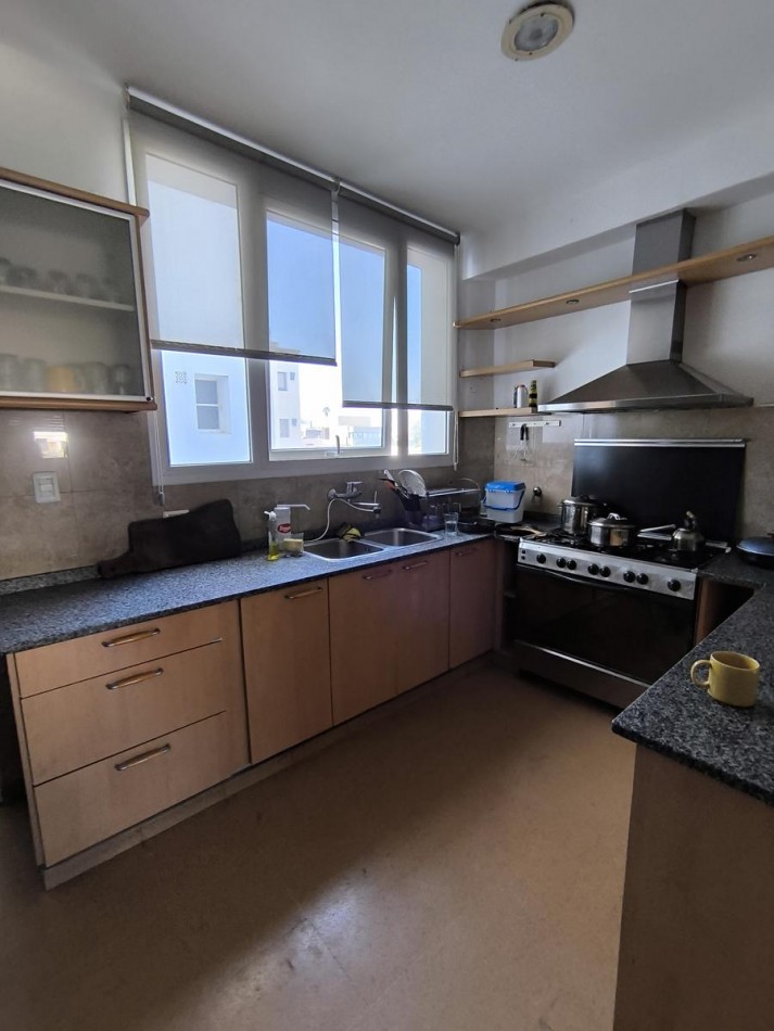 EXCLUSIVO DEPARTAMENTO EDIFICIO ROGGIO - B° COFICO - 5 DORMITORIOS - 4 BAÑOS - COCHERA