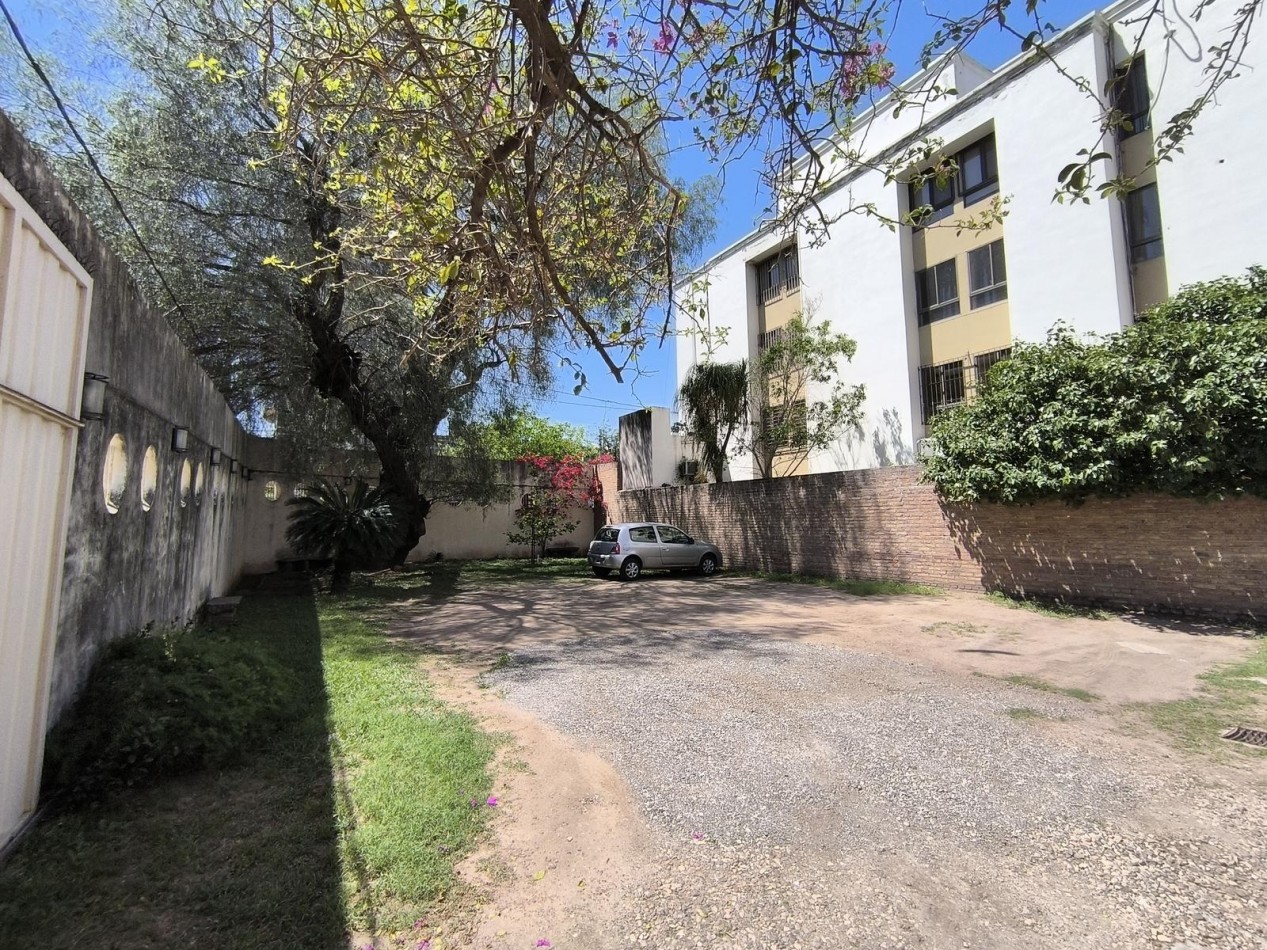 EXCLUSIVO DEPARTAMENTO EDIFICIO ROGGIO - B° COFICO - 5 DORMITORIOS - 4 BAÑOS - COCHERA