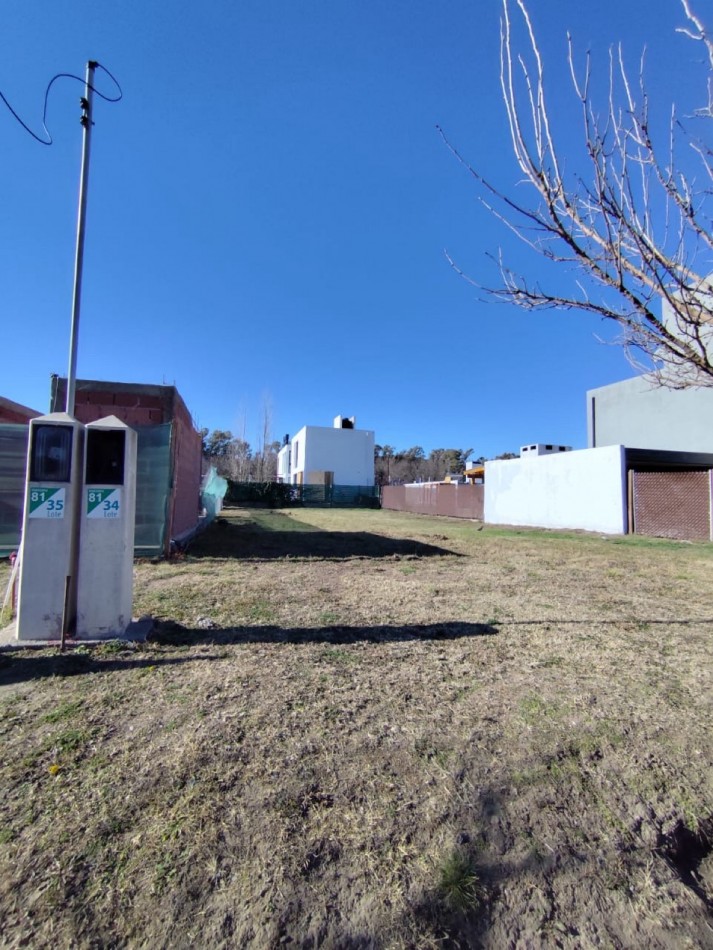OPORTUNIDAD LOTE EN VENTA EN TEJAS CUATRO 350M2 SEGURIDAD 24HS 