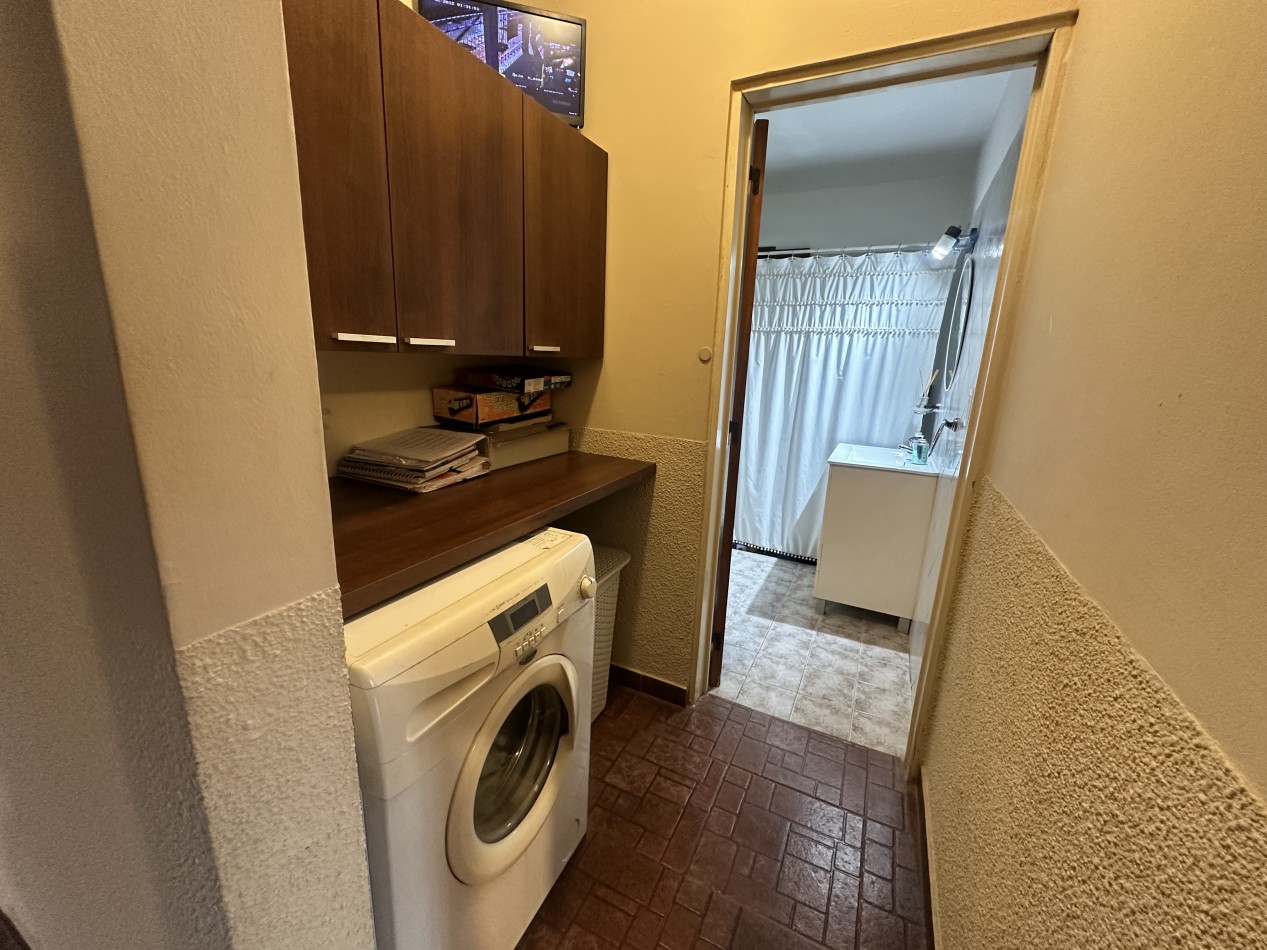 Casa en venta en Alto Alberdi - 3 dormitorios, patio con pileta y cochera doble