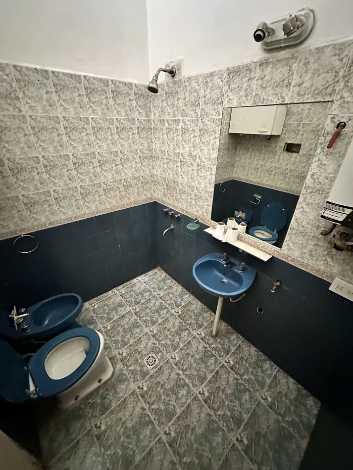 CASA EN VENTA BARRIO SAN IGNACIO 3 DORMITORIOS 2 BAÑOS OFICINA PRIVADA