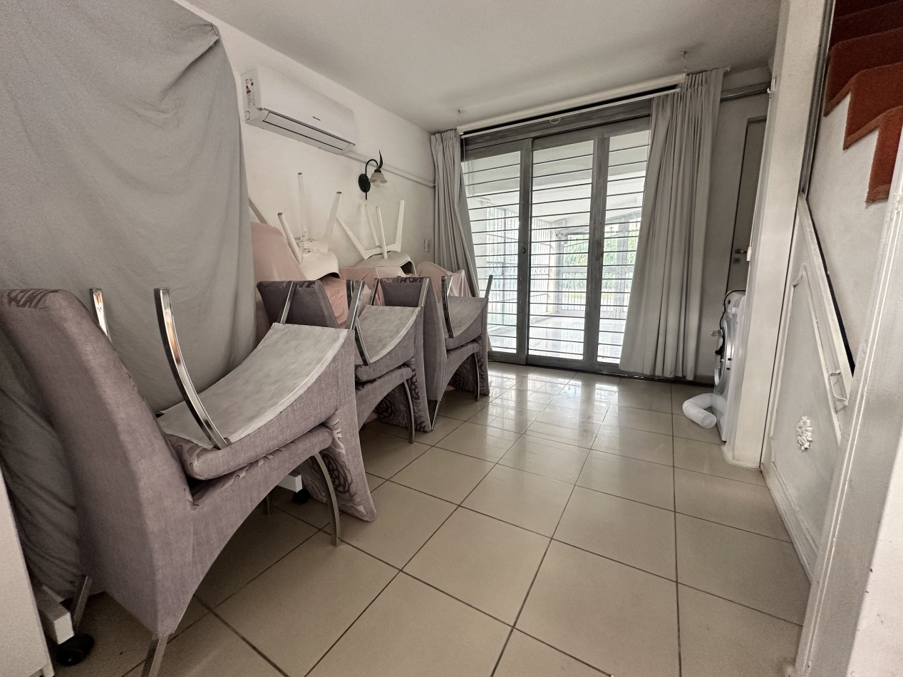 CASA EN VENTA VILLA BELGRANO IDEAL OFICINAS O CONSULTORIOS 2 DORMITORIOS SALA DE REUNION 200M2