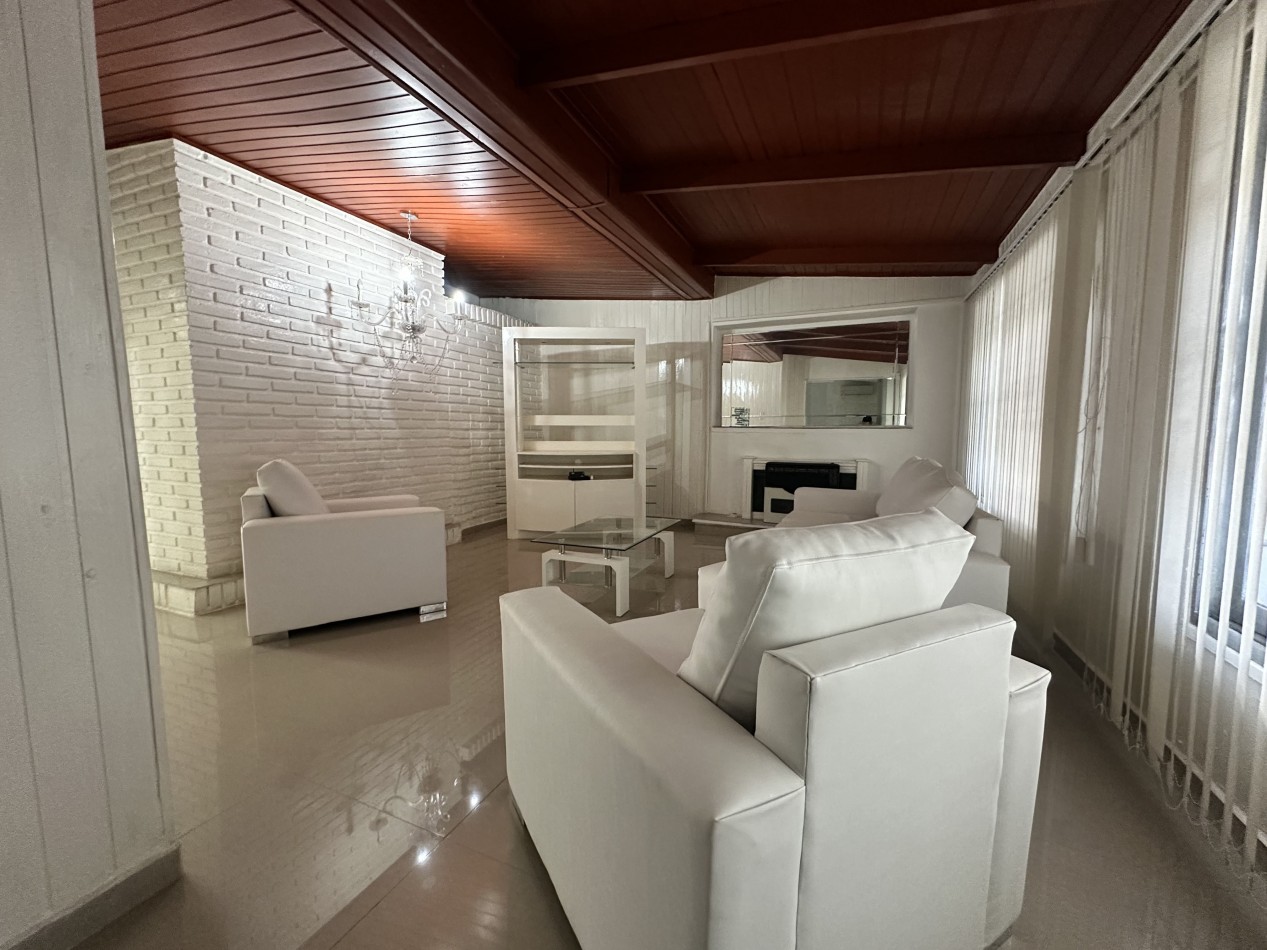 CASA EN VENTA VILLA BELGRANO IDEAL OFICINAS O CONSULTORIOS 2 DORMITORIOS SALA DE REUNION 200M2