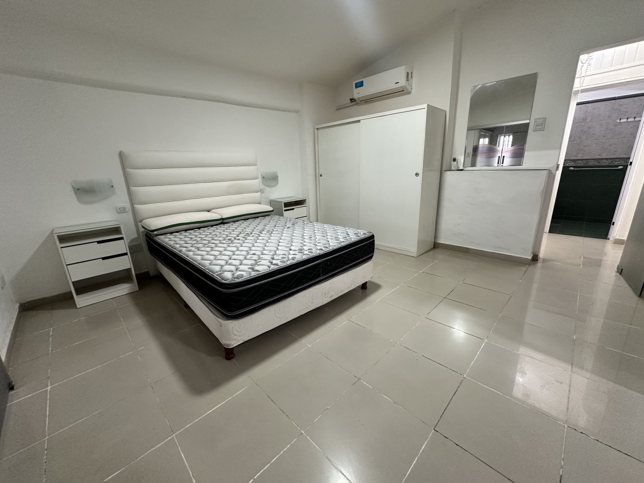 CASA EN VENTA VILLA BELGRANO IDEAL OFICINAS O CONSULTORIOS 2 DORMITORIOS SALA DE REUNION 200M2