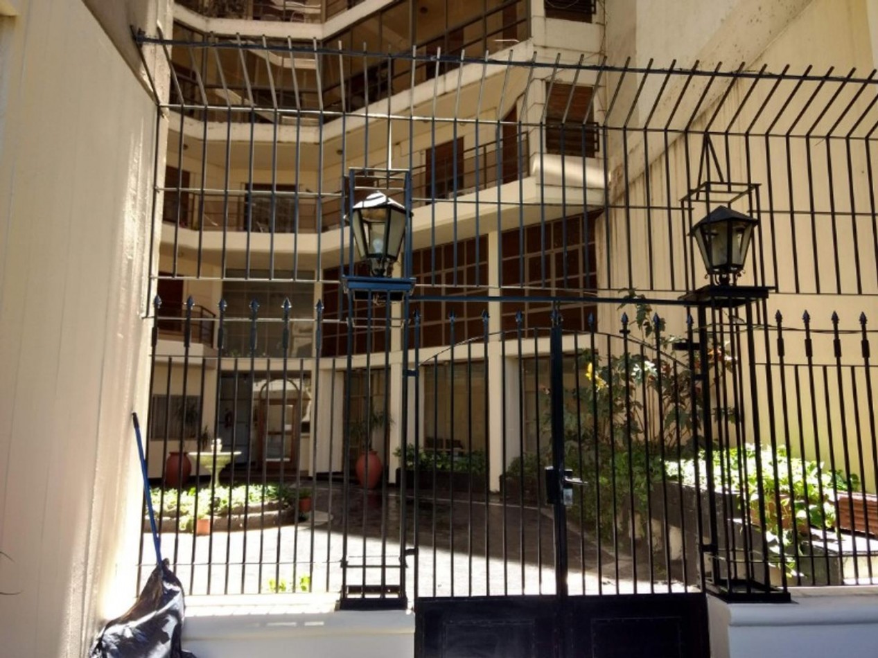 Departamento en venta en Nueva Cordoba Piso completo con cochera | FINANCIABLE | Av. Poeta Lugones 150
