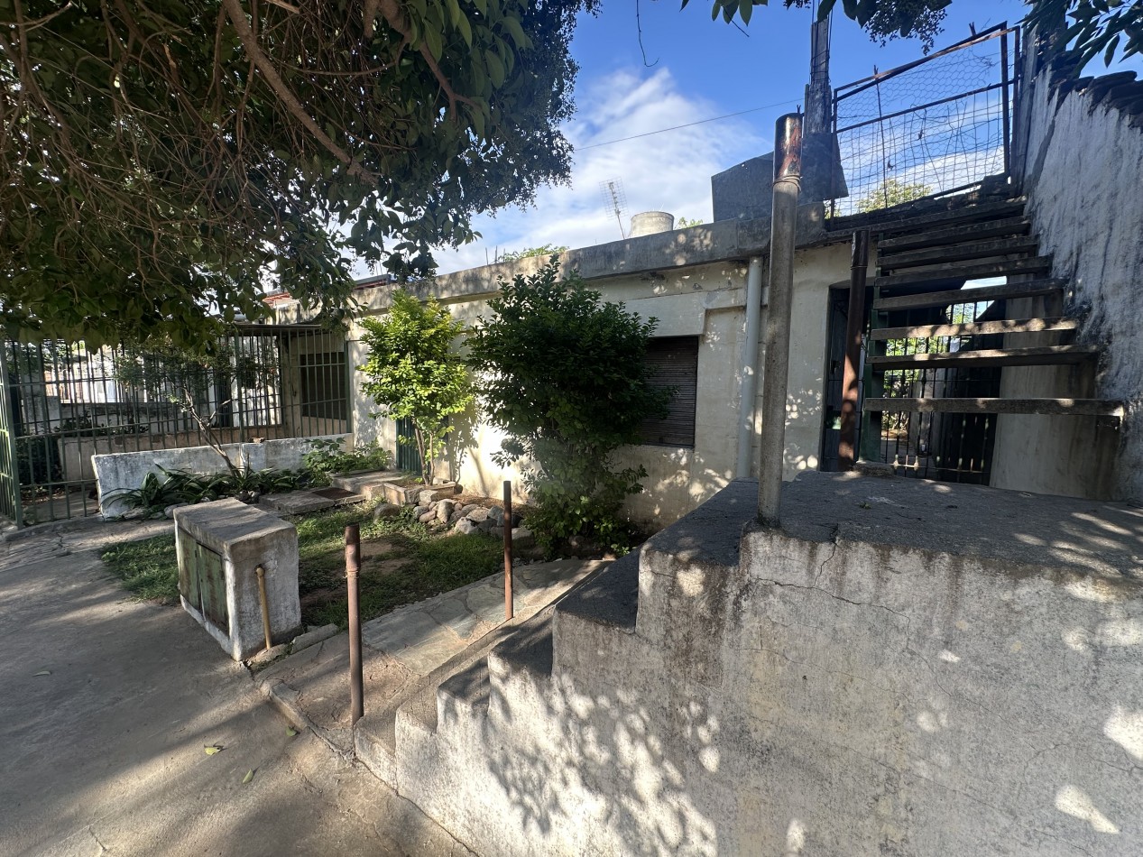 Casa a reciclar con gran potencial de renta en Barrio Matienzo - Diaz de la Fuente 3200