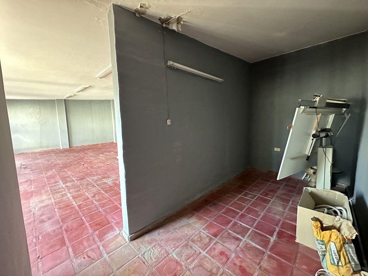 Oportunidad Casa en venta 3 dormitorios con pileta y quincho - Barrio Matienzo