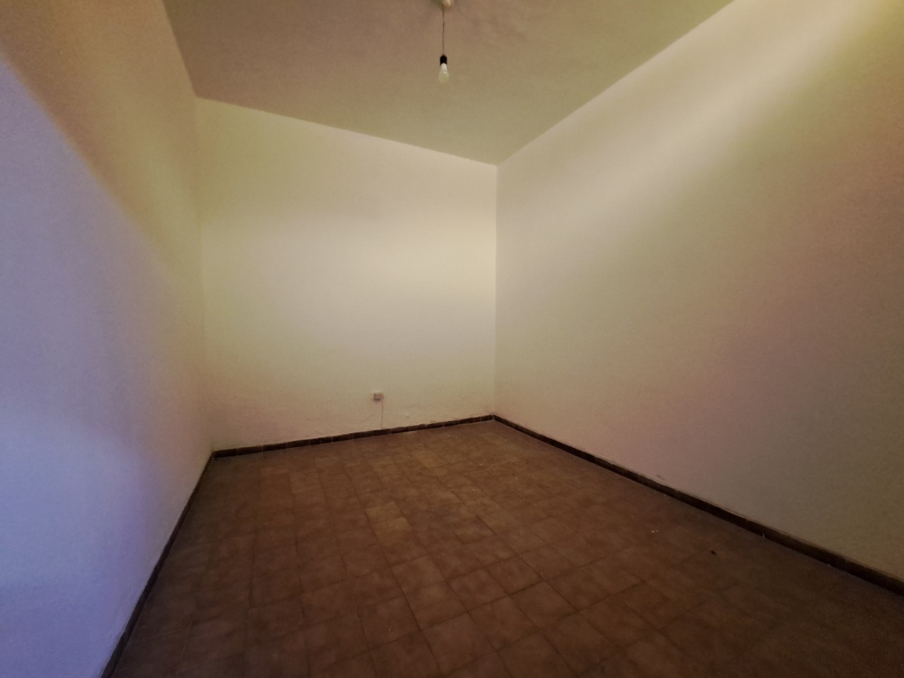 Casa en venta 3 dormitorios con patio y asador - B° Caceres - A metros de Guemes