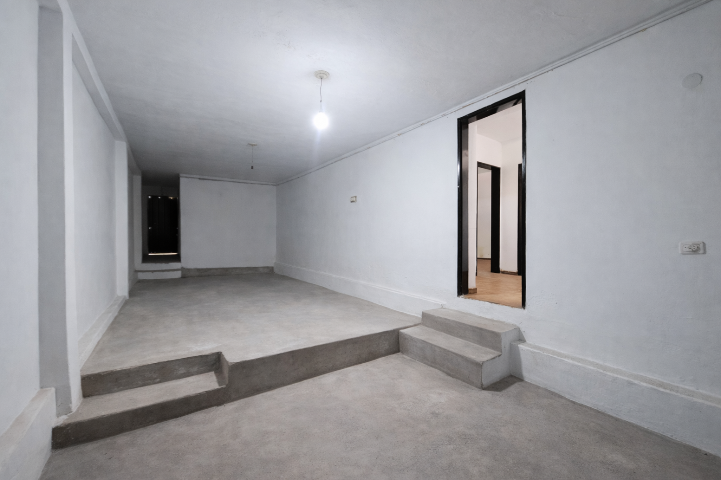 Casa en venta 3 dormitorios con patio y asador - B° Caceres - A metros de Guemes