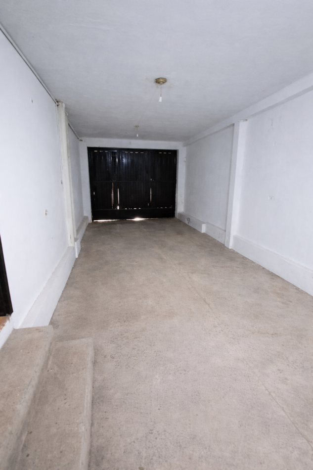 Casa en venta 3 dormitorios con patio y asador - B° Caceres - A metros de Guemes