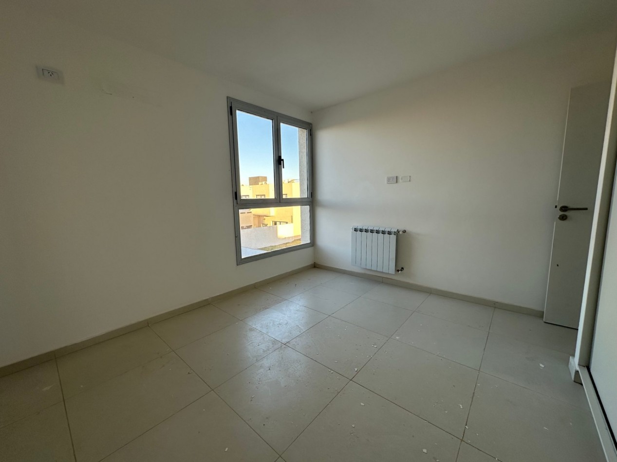 Duplex en venta en Docta Boulevard - 2 dormitorios con patio y cochera