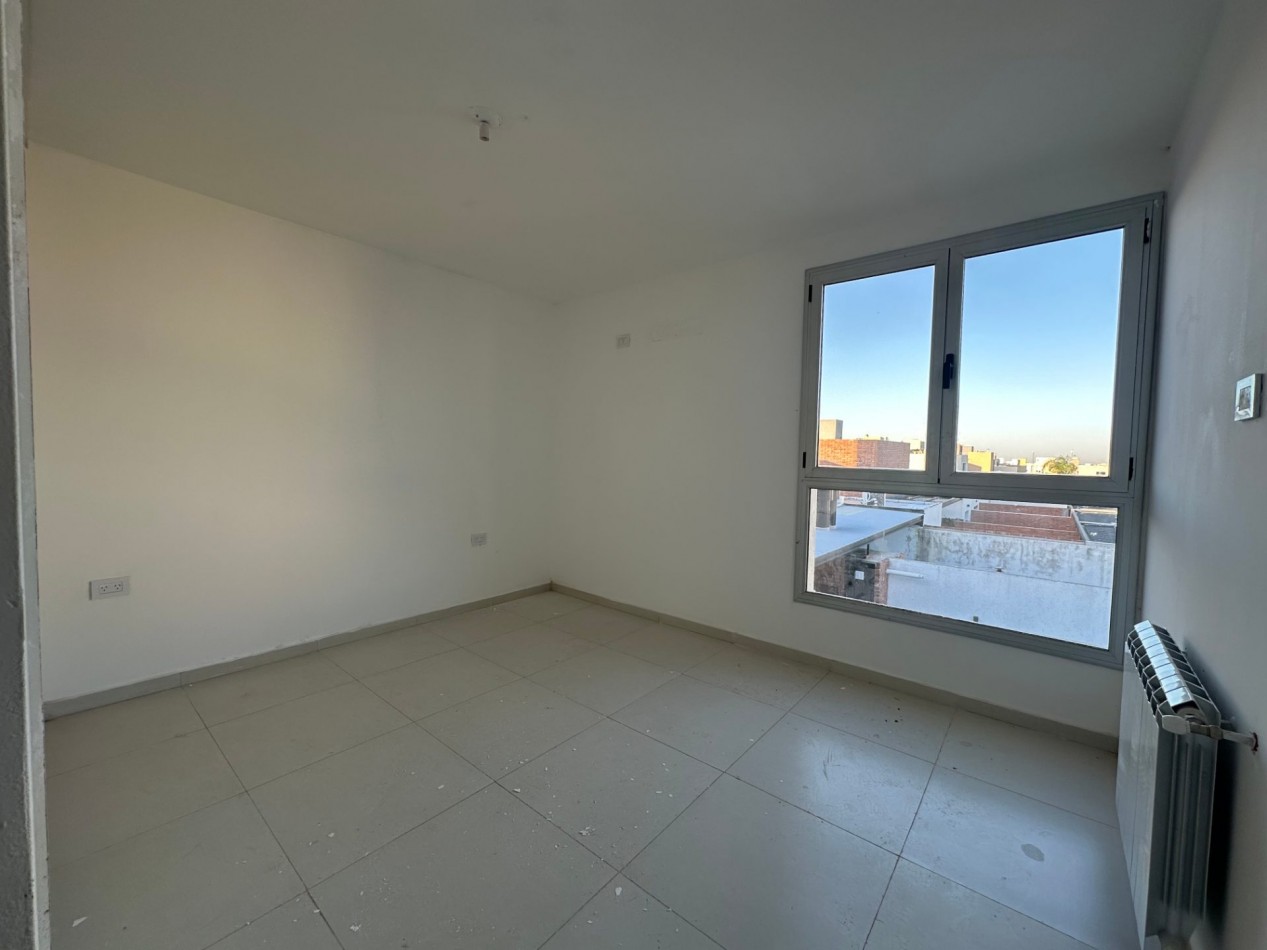 Duplex en venta en Docta Boulevard - 2 dormitorios con patio y cochera