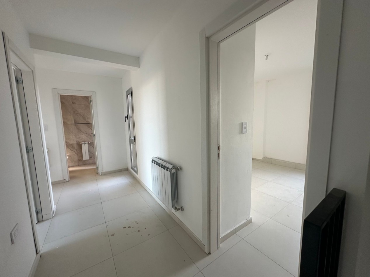 Duplex en venta en Docta Boulevard - 2 dormitorios con patio y cochera