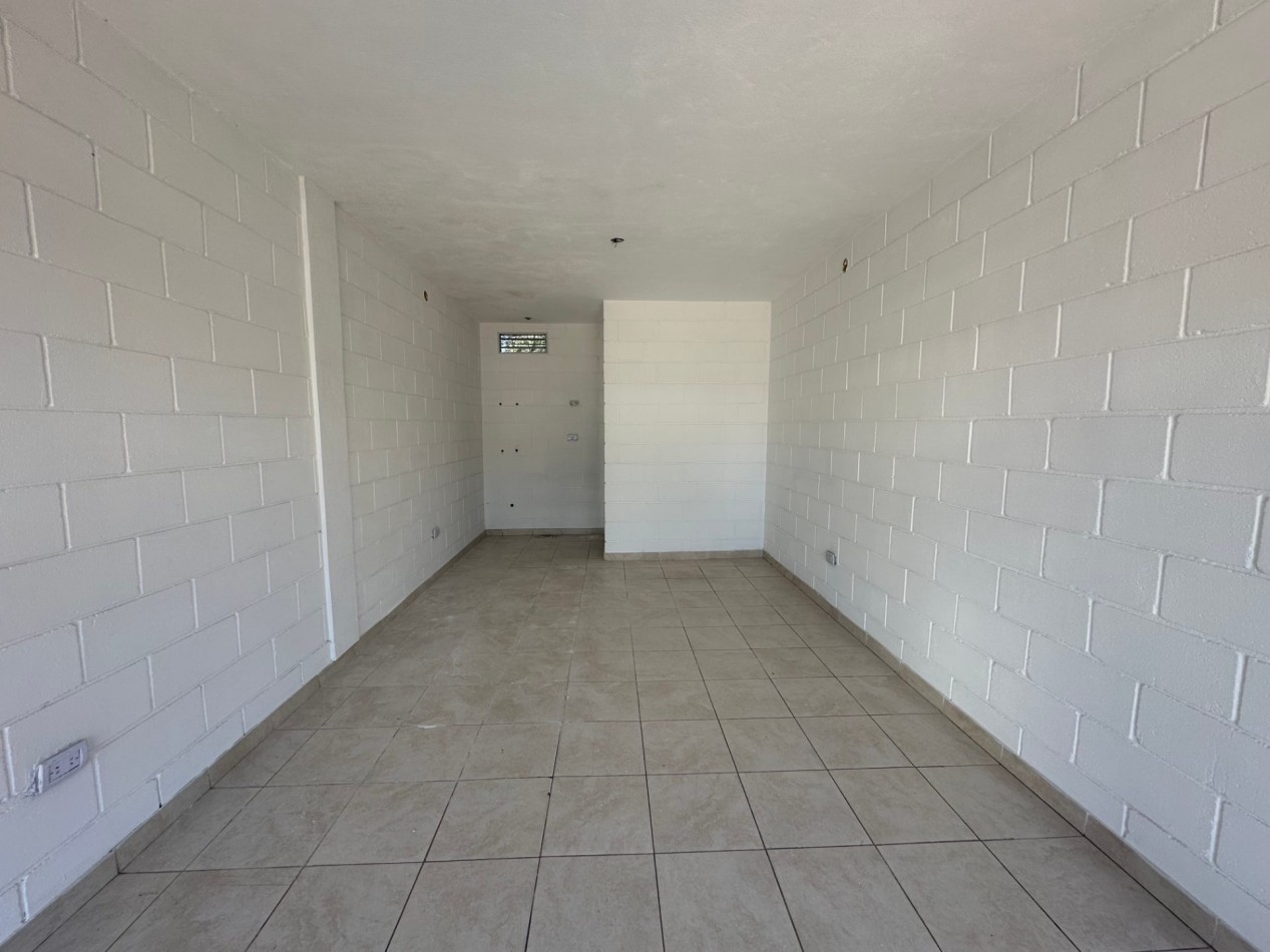 Locales Comerciales en alquiler Villa Adela