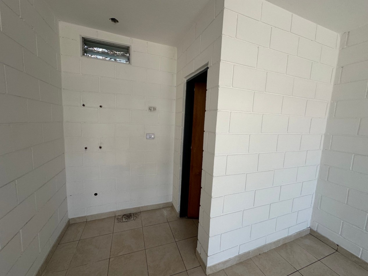Locales Comerciales en alquiler Villa Adela