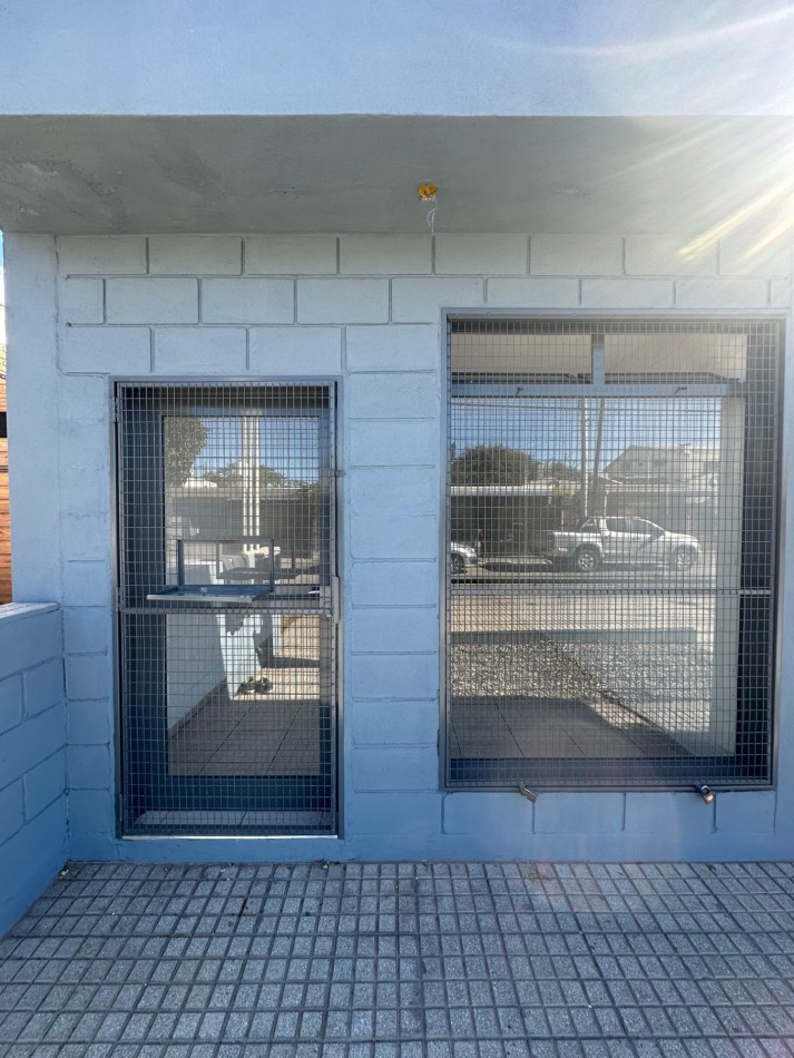 Locales Comerciales en alquiler Villa Adela