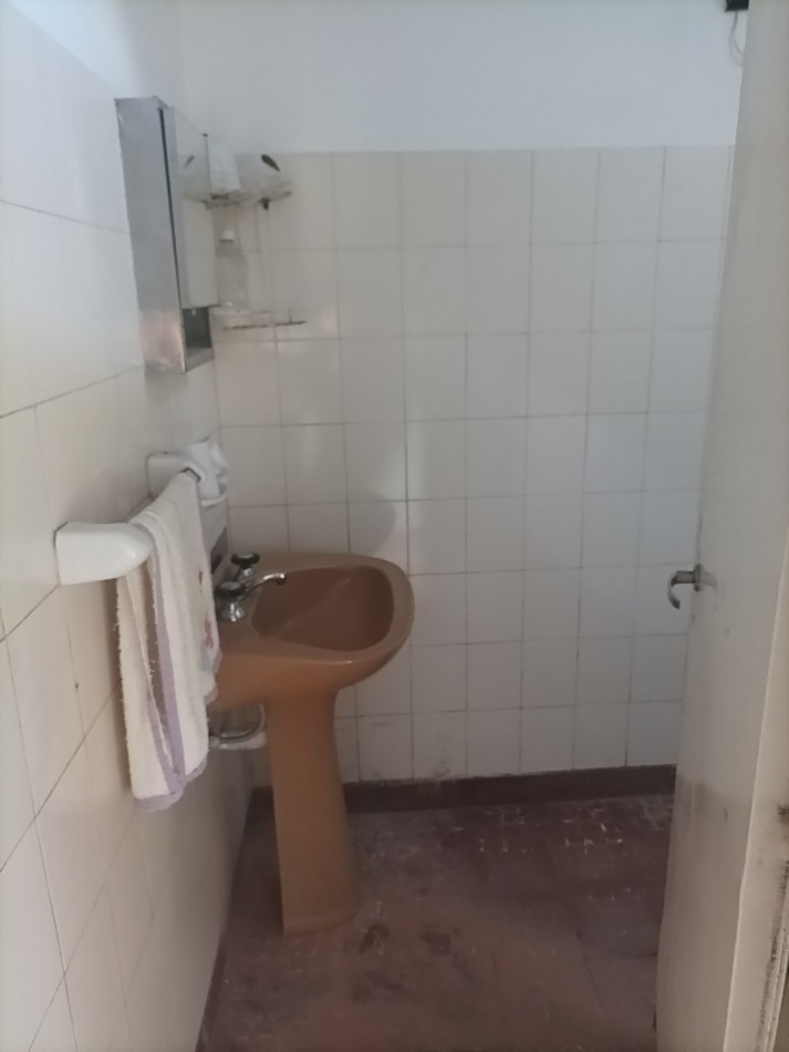 Casa en venta en Barrio Arenales - Gran terreno y potencial de ampliacion