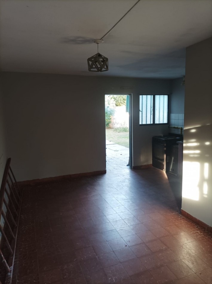 Casa en venta en Barrio Arenales - Gran terreno y potencial de ampliacion