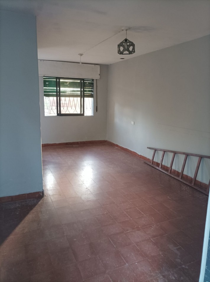 Casa en venta en Barrio Arenales - Gran terreno y potencial de ampliacion