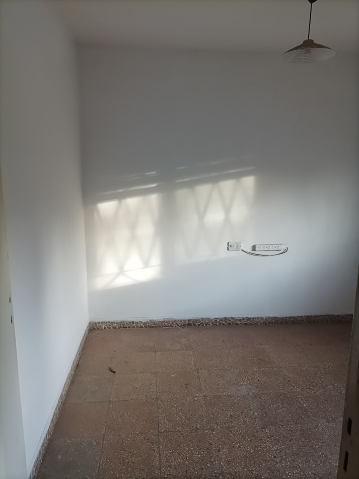 Casa en venta en Barrio Arenales - Gran terreno y potencial de ampliacion