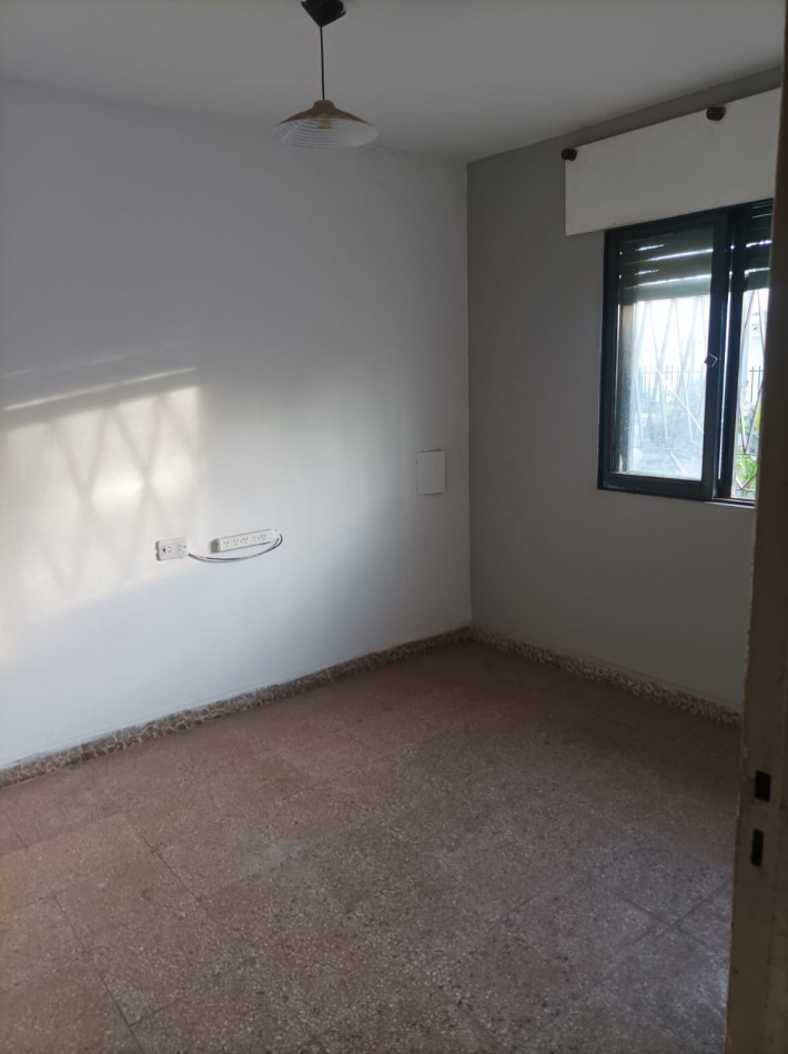 Casa en venta en Barrio Arenales - Gran terreno y potencial de ampliacion