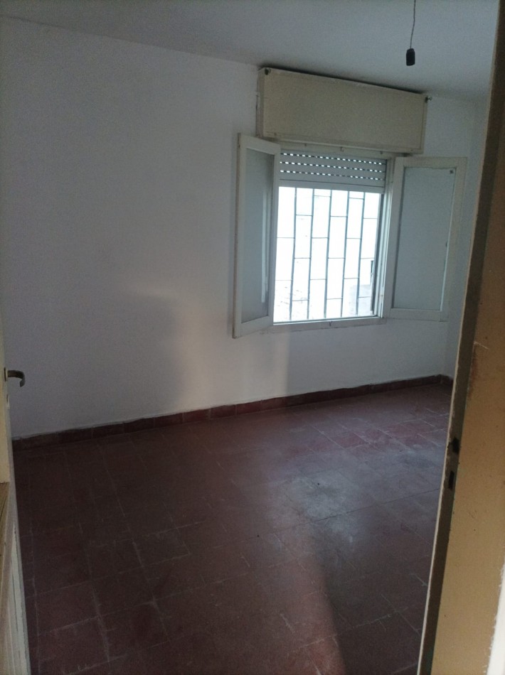 Casa en venta en Barrio Arenales - Gran terreno y potencial de ampliacion