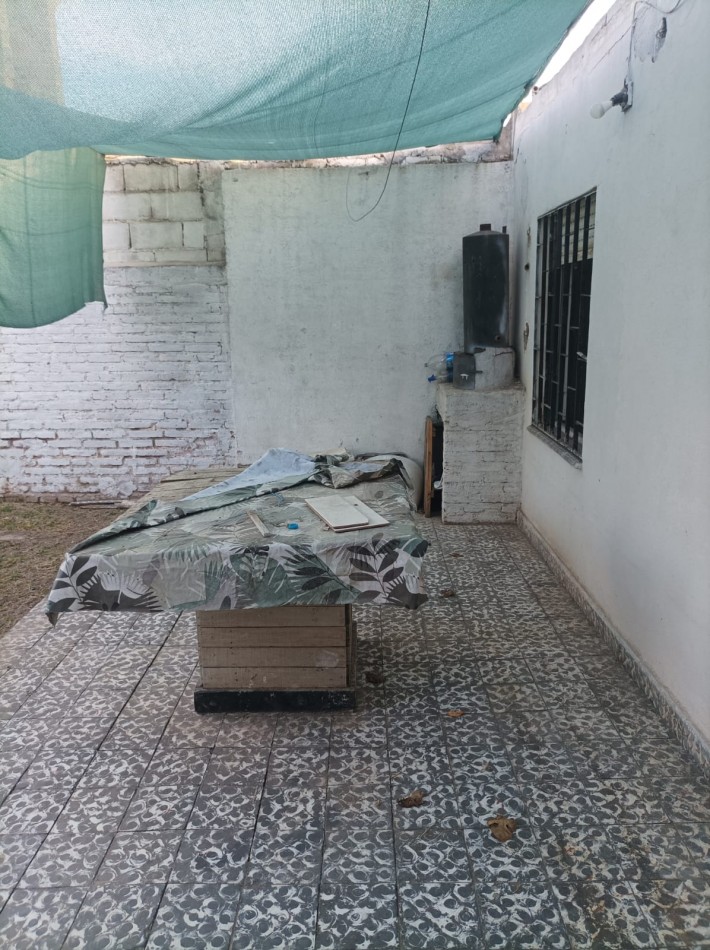 Casa en venta en Barrio Arenales - Gran terreno y potencial de ampliacion