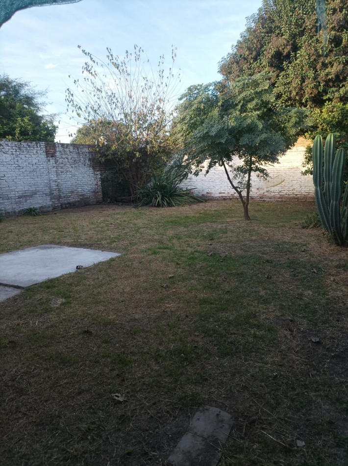 Casa en venta en Barrio Arenales - Gran terreno y potencial de ampliacion