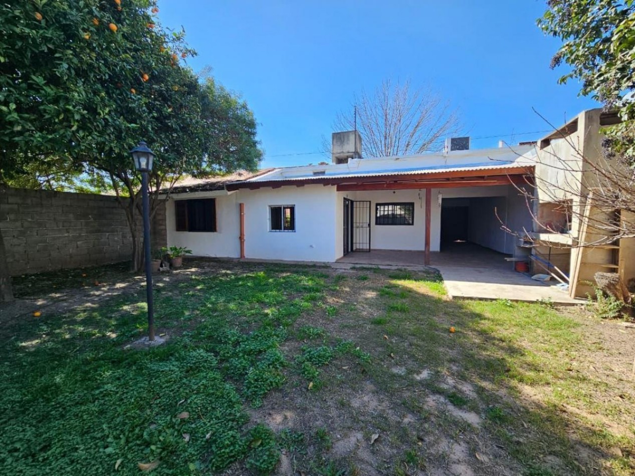 Casa en venta en Marques de Sobremonte - 3 dormitorios, patio y cochera doble | APTA CREDITO
