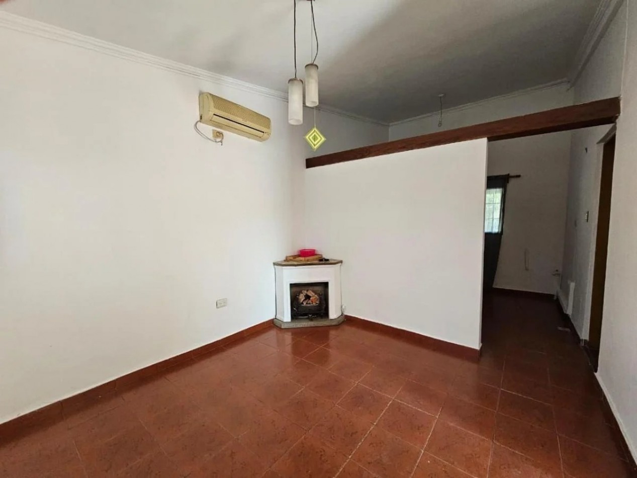 Casa en venta en Marques de Sobremonte - 3 dormitorios, patio y cochera doble | APTA CREDITO