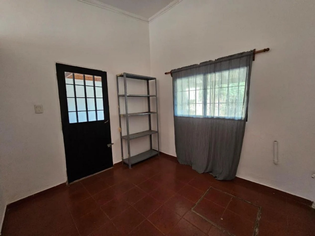 Casa en venta en Marques de Sobremonte - 3 dormitorios, patio y cochera doble | APTA CREDITO