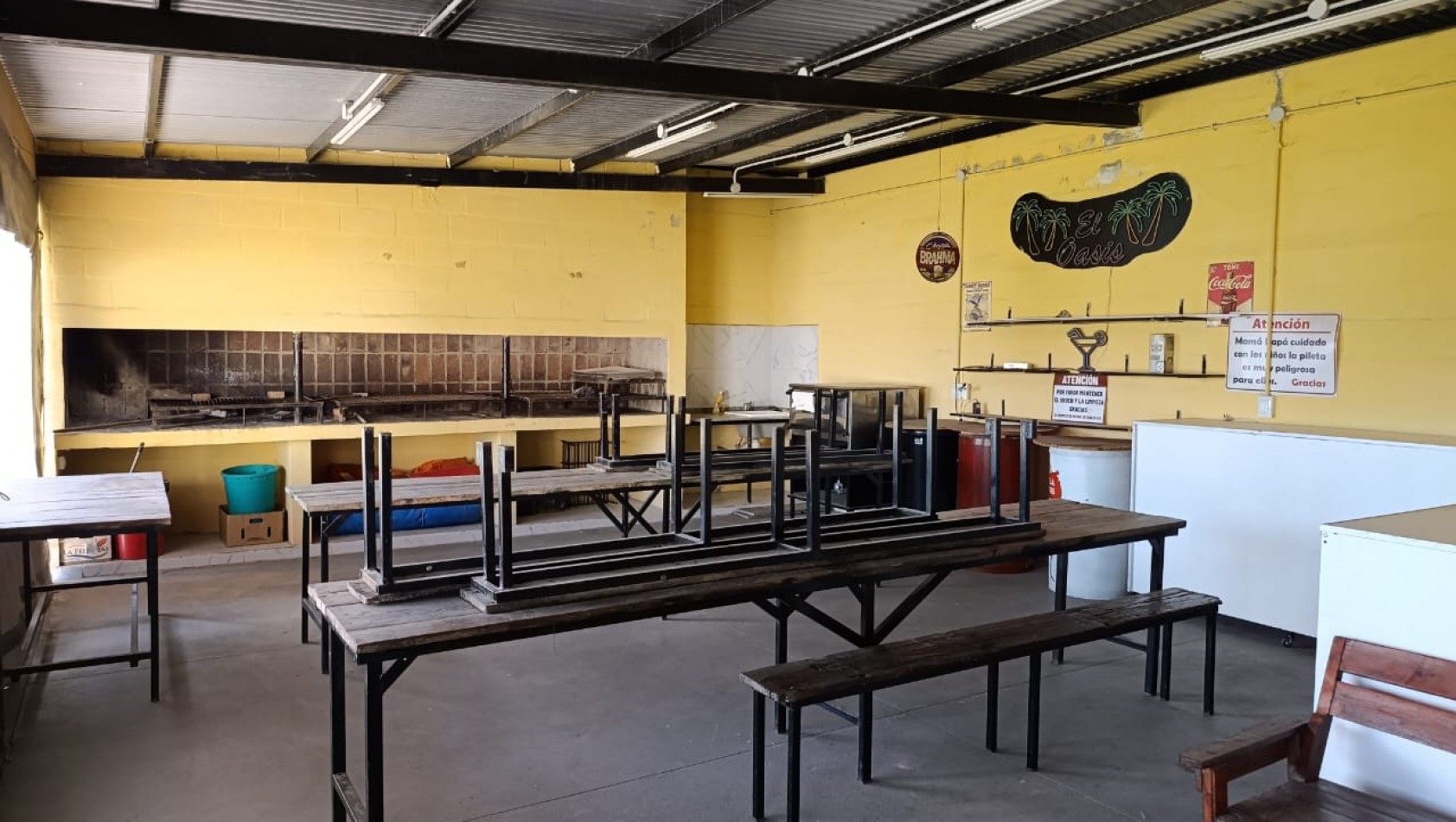 Propiedad comercial en venta en Barrio Policial - Ideal salon de fiestas o iglesia
