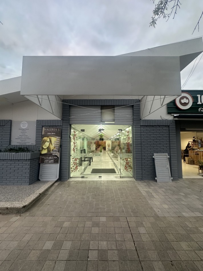 Local comercial en alquiler en galeria - 62 m² - Matienzo