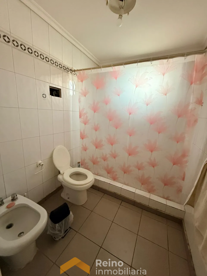 Casa en venta en Barrio Maipu - 3 dormitorios, pileta y 4 baños 
