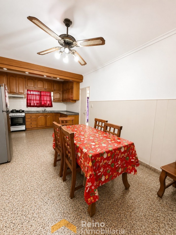Casa en venta en Barrio Maipu - 3 dormitorios, pileta y 4 baños 