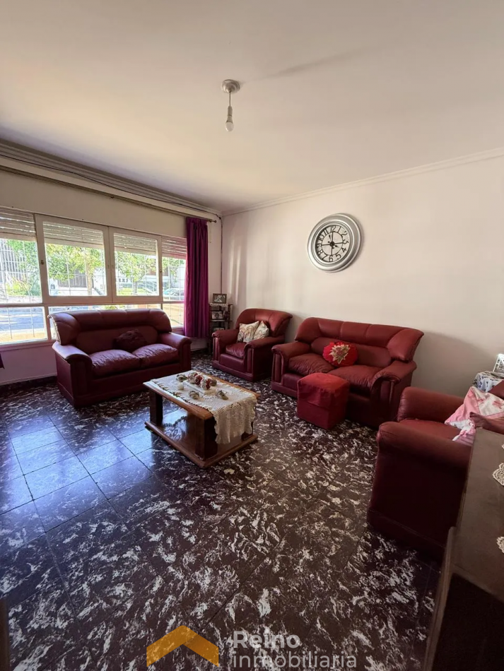 Casa en venta en Barrio Maipu - 3 dormitorios, pileta y 4 baños 
